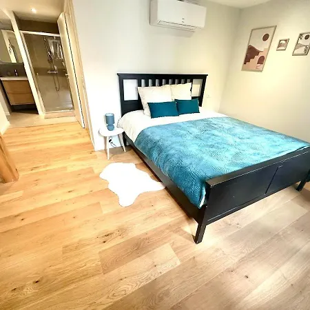 Maison Du Bonheur, Historic Center